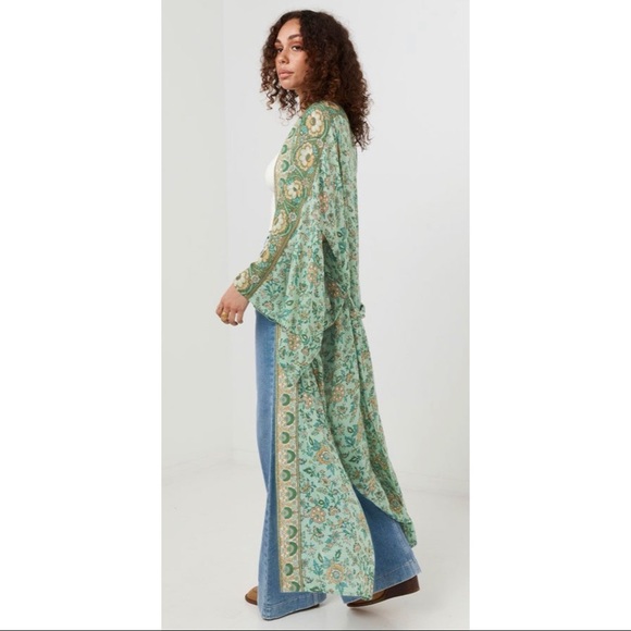 Spell Folk Song Robe - Picture 3 of 12